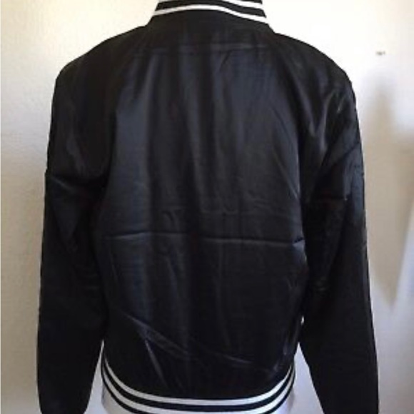 Silky Puffer Liz Brandy Melville jacket - Picture 5 of 9